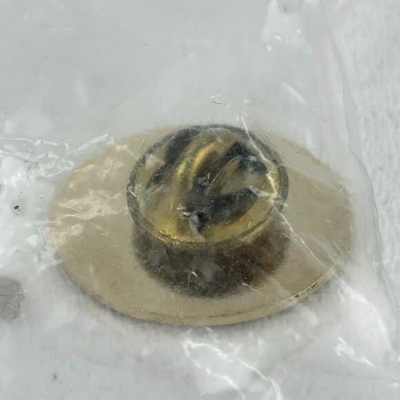 Vintage PSNS Puget Sound Naval Shipyard Commander In Chiefs 1991 Lapel Pin NEW - Picture 3 of 3